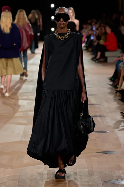 Look 44